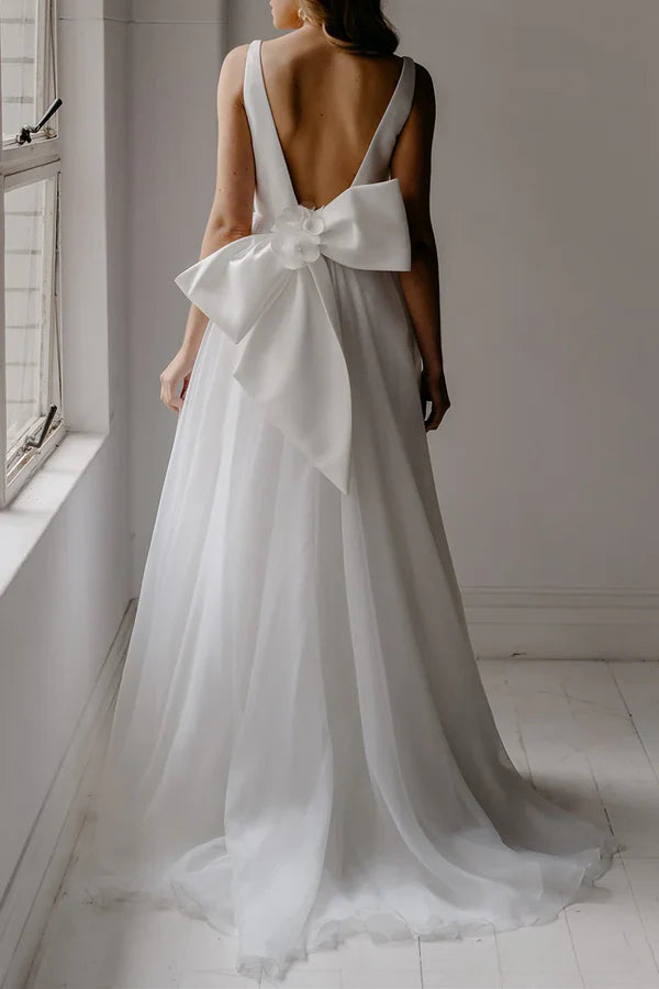 Luolandi A Line Deep V Neck Open Back Simple Boho Wedding Dress With Bow(s)